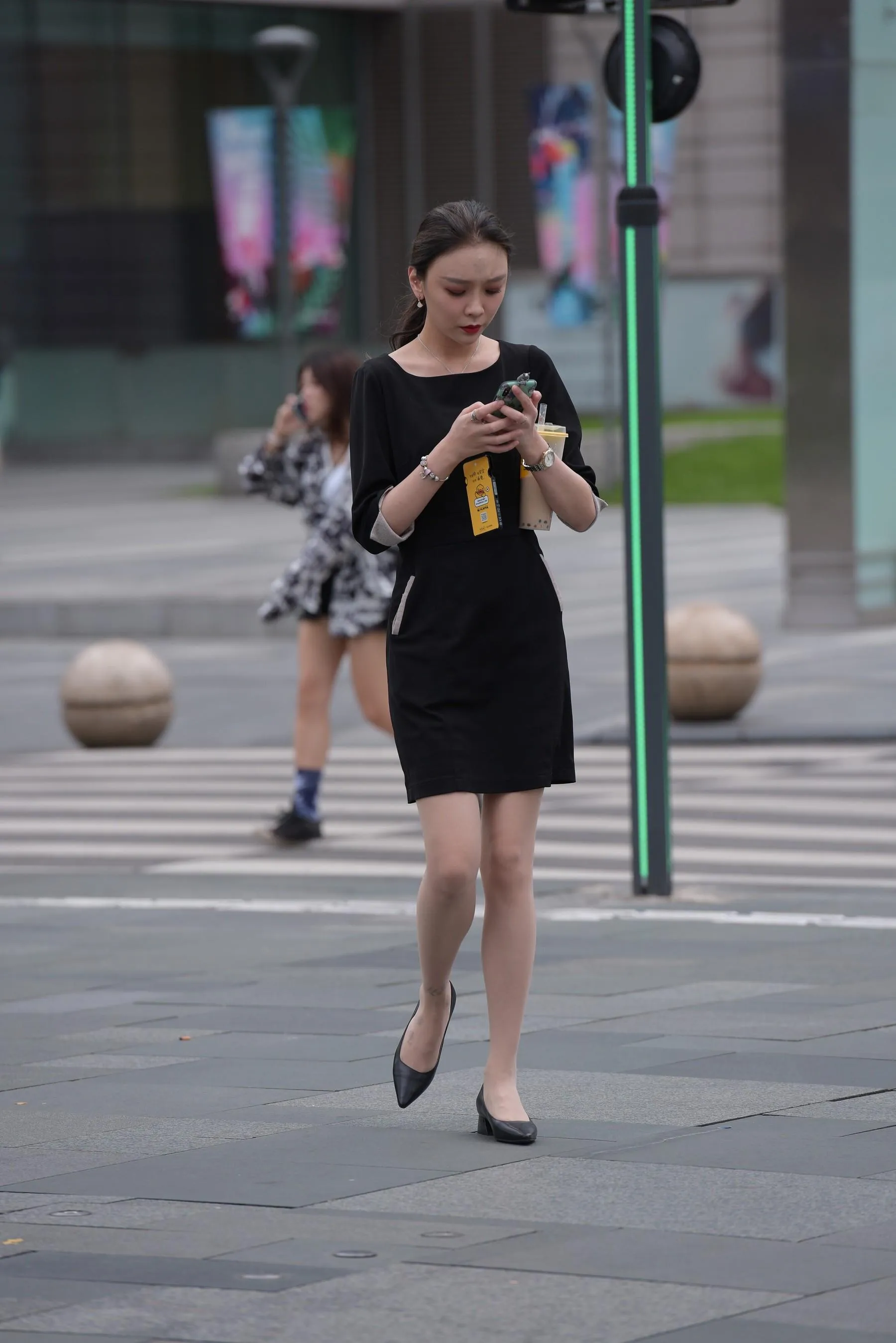 魔镜街拍 NO.163 街拍黑色连衣裙小姐姐 [184P]插图2